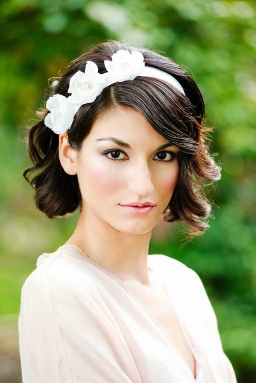 Wedding hairstyles with short hair: to be beautiful and chic on your wedding day!
